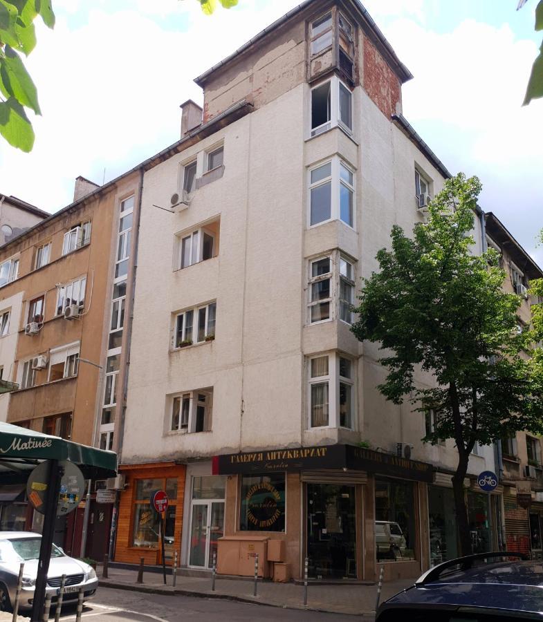 Top Center Apartment Next To Vitosha Boulevard Sofia Exterior photo